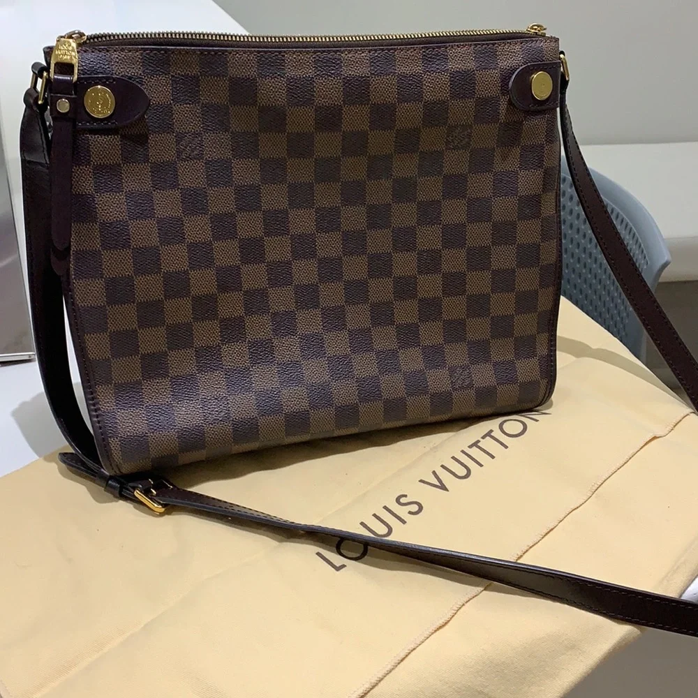 Louis Vuitton Crossbody